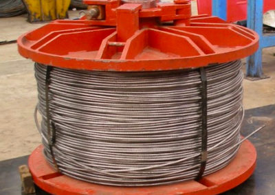 Collapsible spools